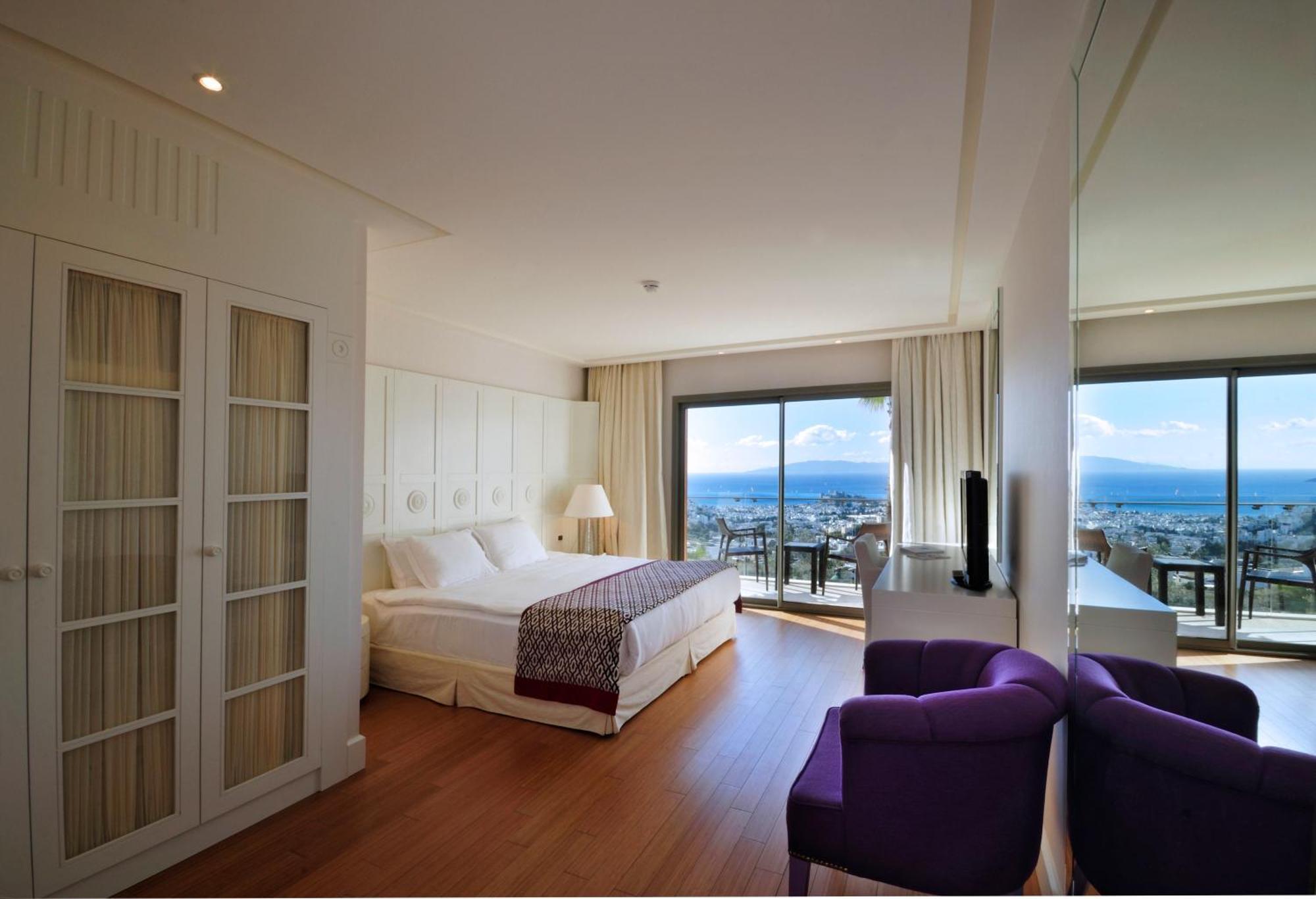 Luxuriöses Zimmer mit Meerblick